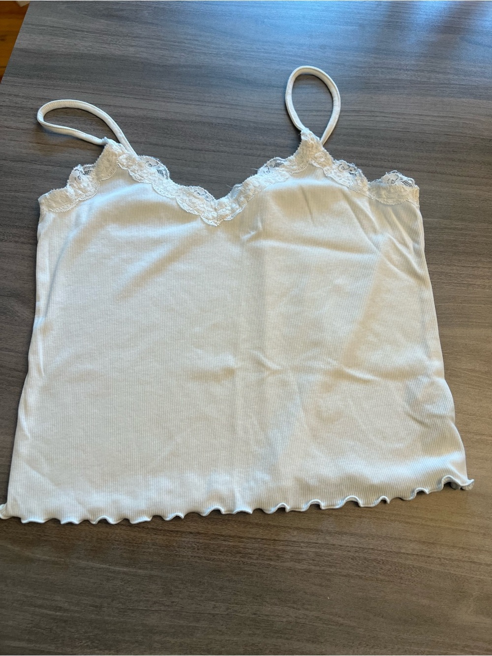 Old Navy Lace Trim V Neck Ribbed Cami in White